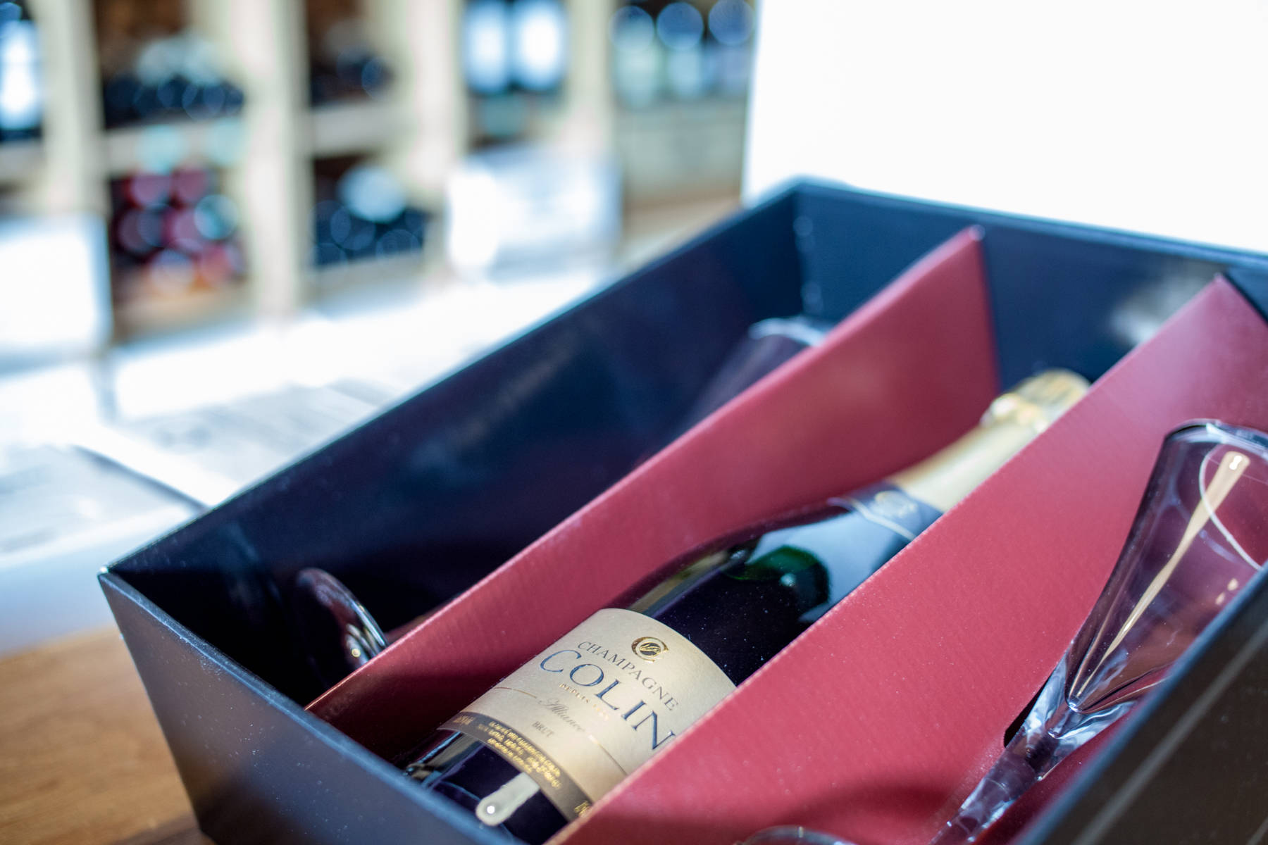 Хороший вопрос: Как правильно пить шампанское?