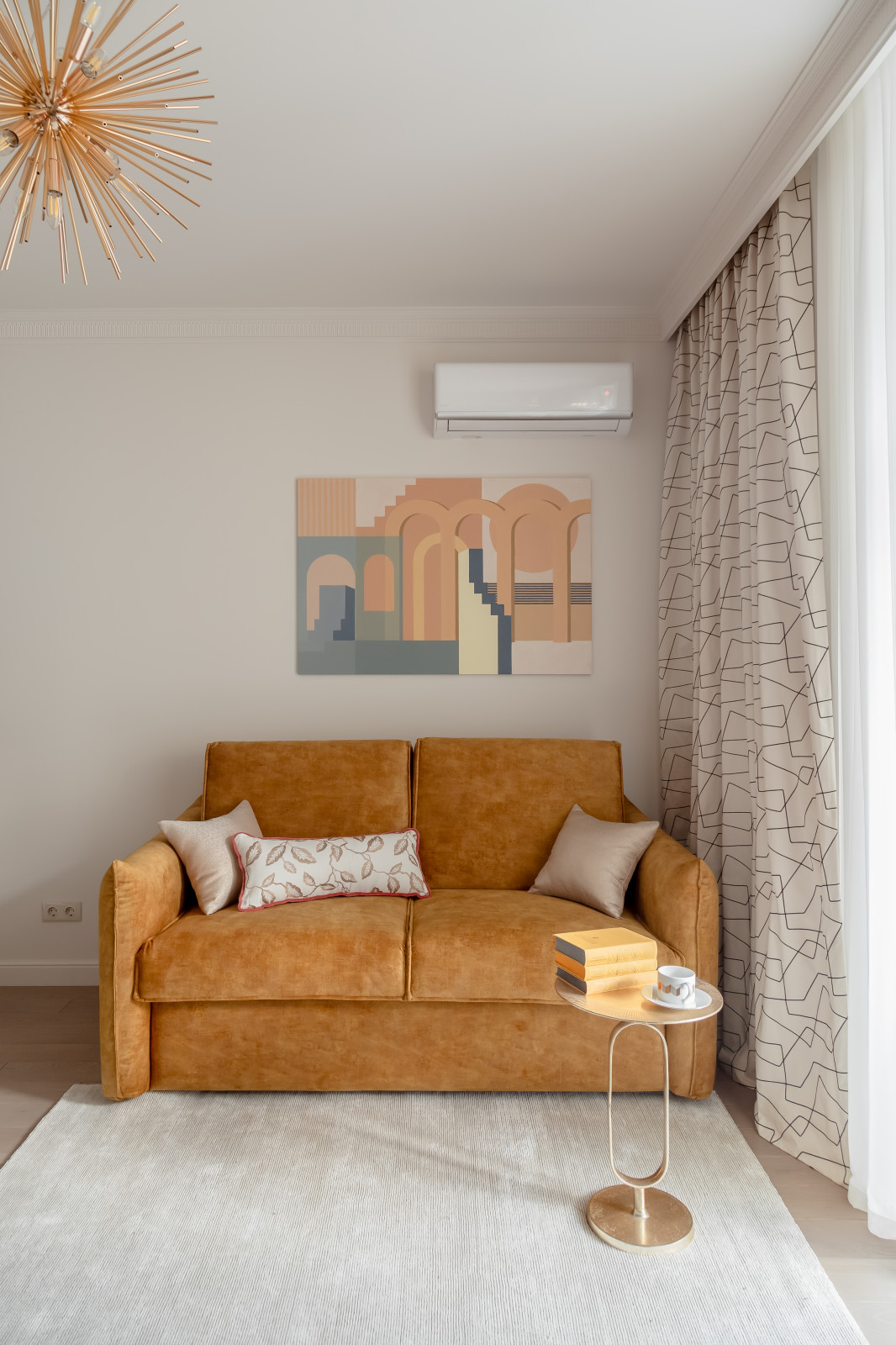 Яркая квартира для девушки