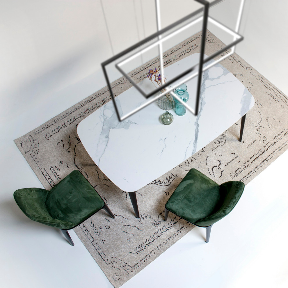 Обложка проекта: Обеденный стол