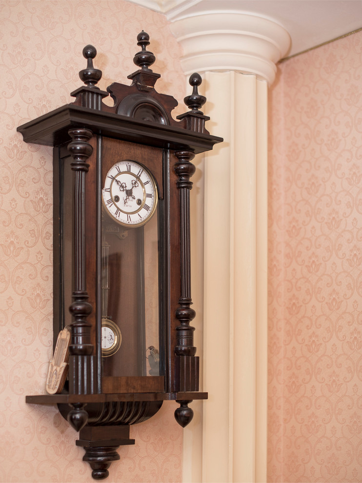 В гостях: Интерьер в неоклассическом стиле — подарок для мамы