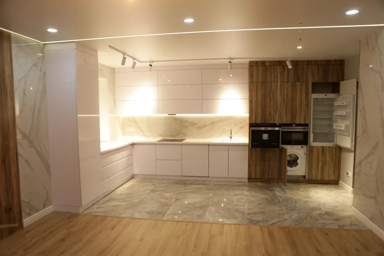 Ярыгинская набережная 3