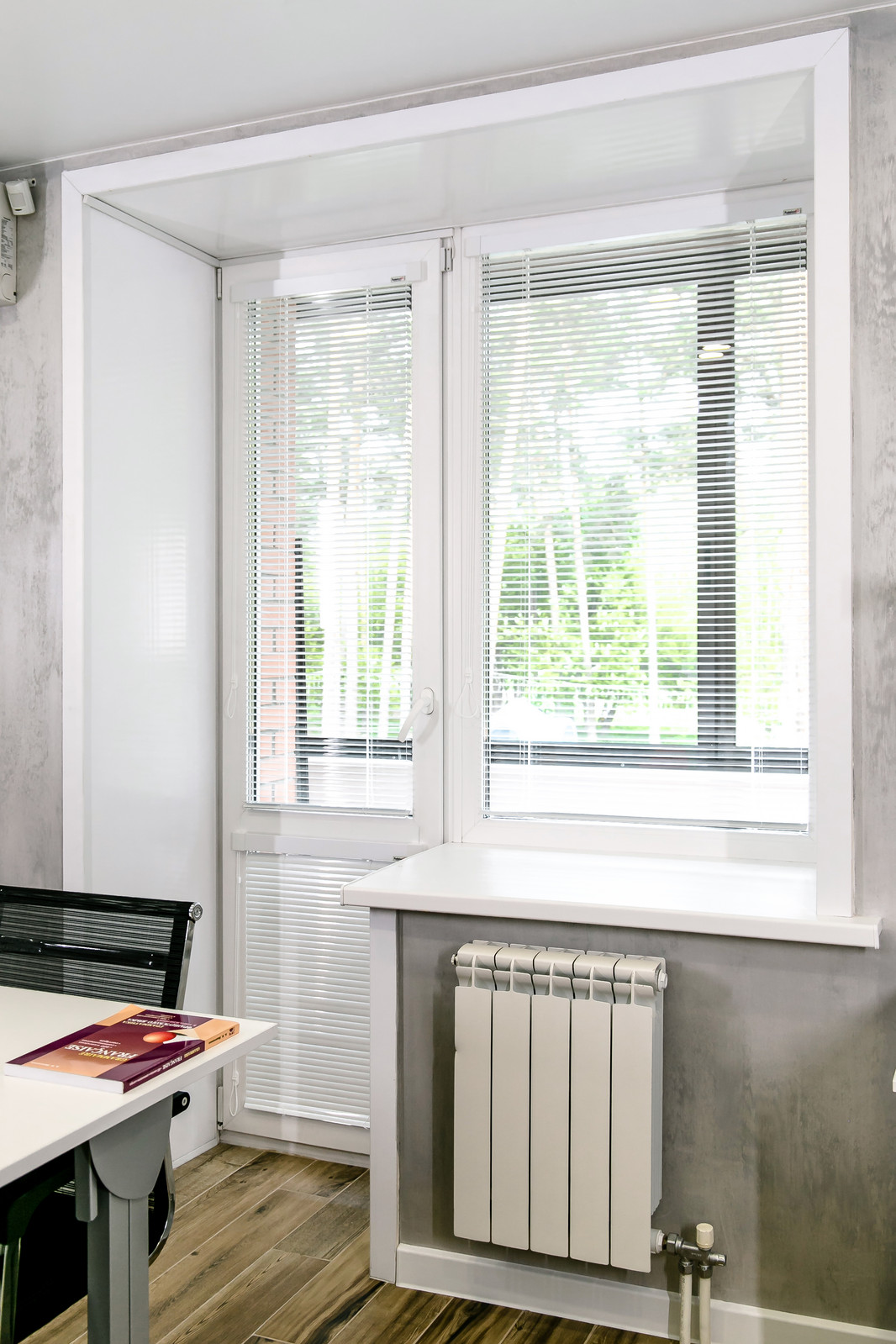 Система Изотра для школы иностранных языков "Бэст"