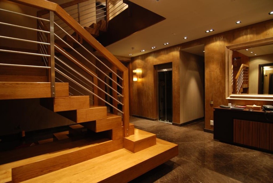 Холл с лестницей Staircase