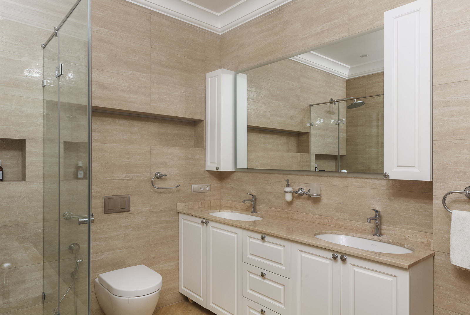 Houzz тур: Квартира, где много света и деталей искусства