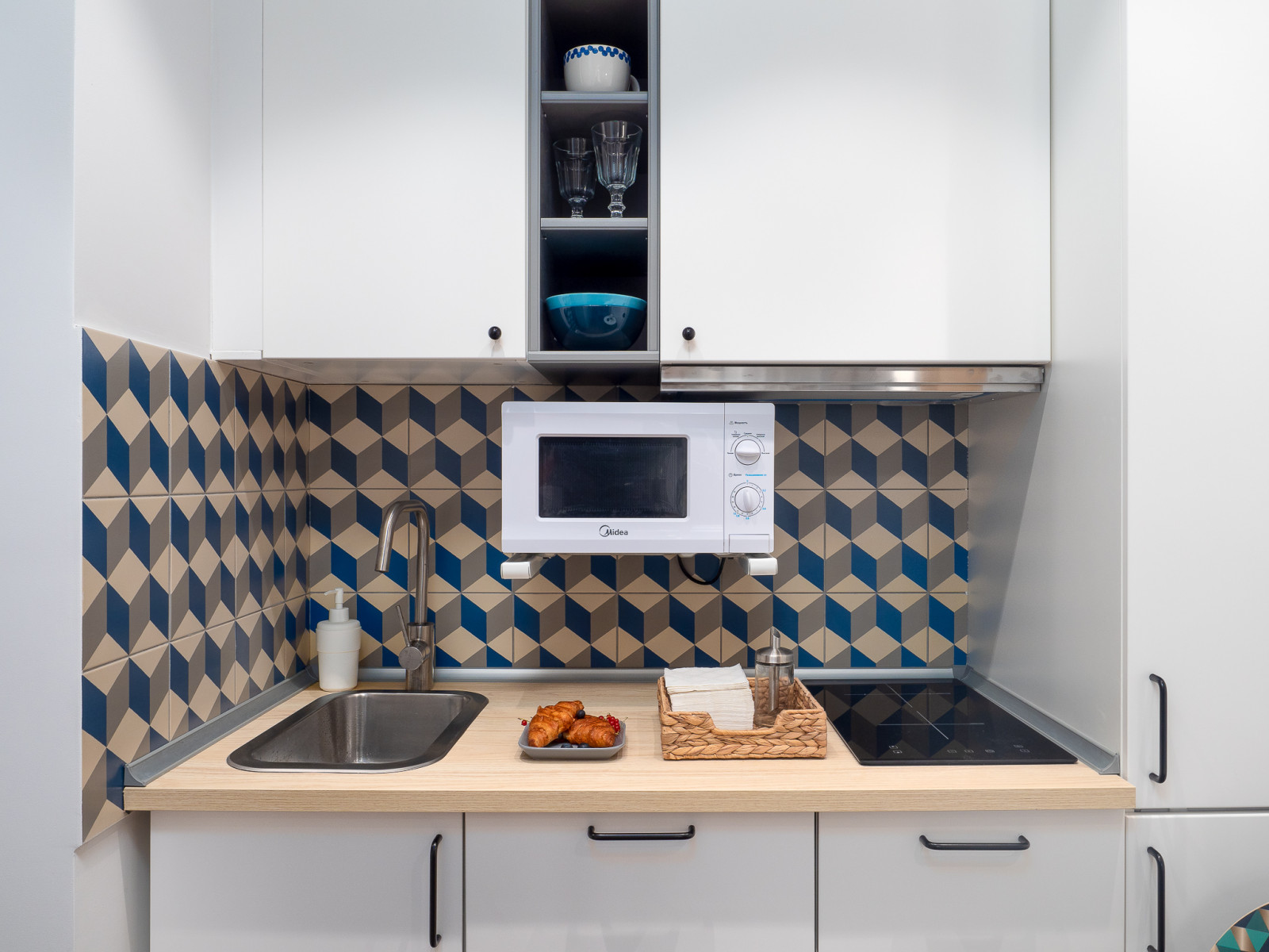 Компактные апартаменты для отпуска в Адлере.