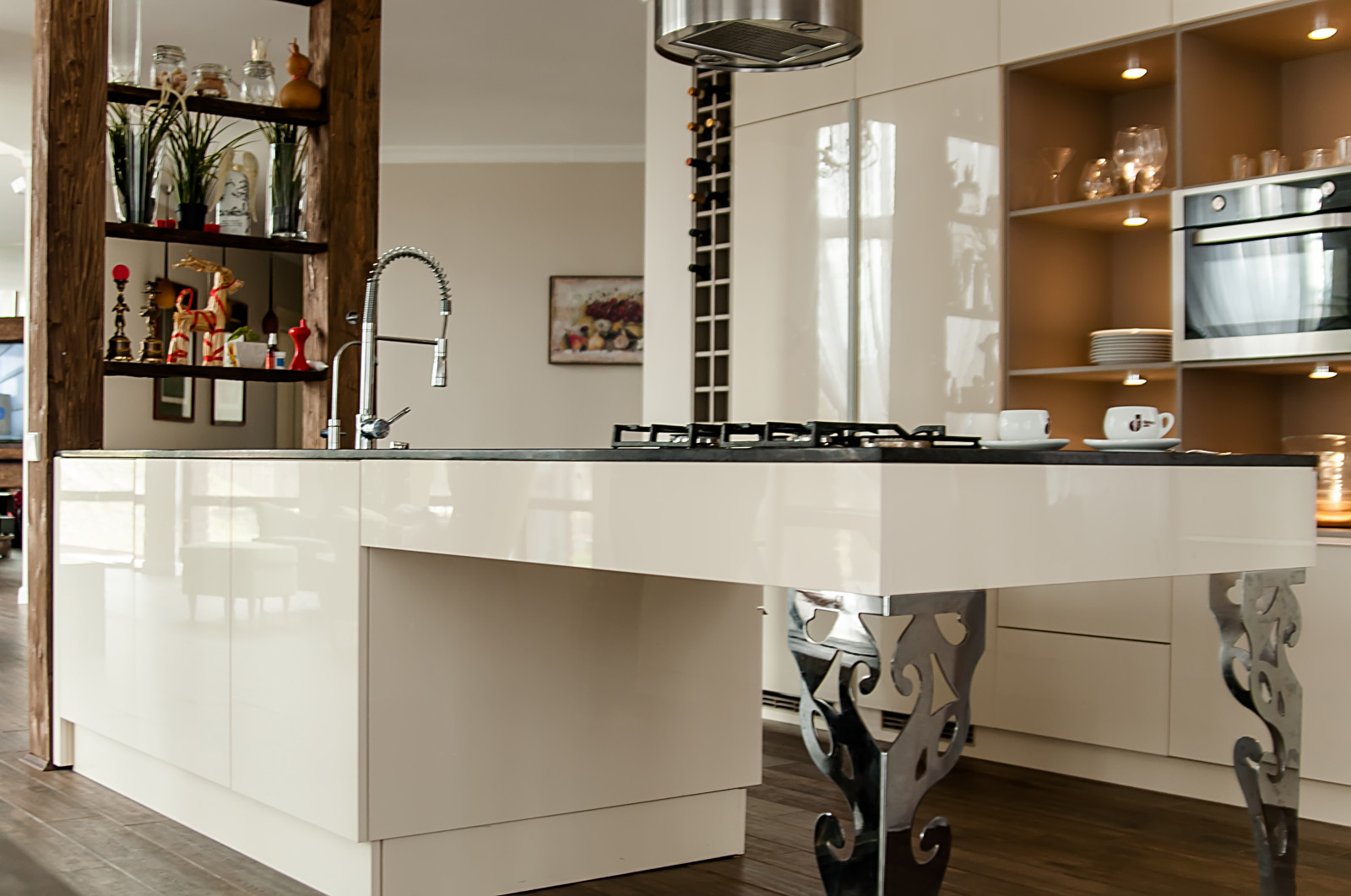 Кухня-гостиная загородного дома