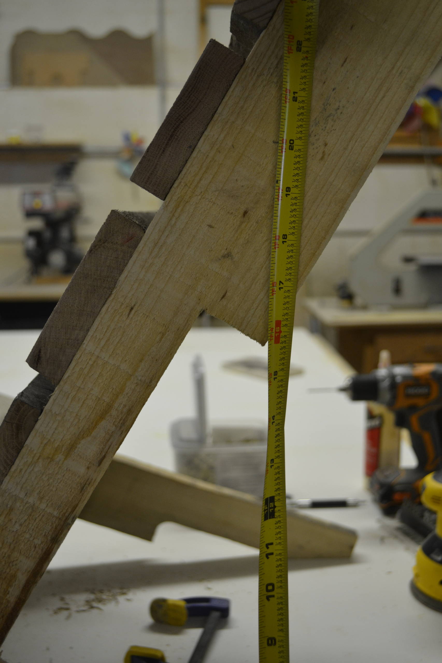 DIY: Кресло из поддонов своими руками для открытой террасы