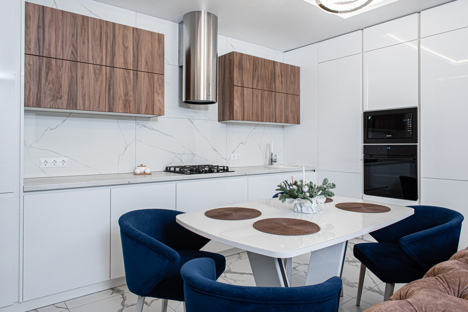 Обложка проекта: Дерево и глянец