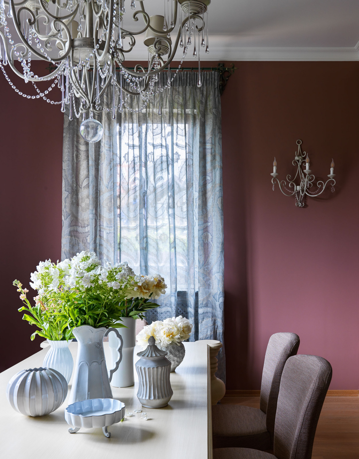 Houzz тур: Загородный дом с дроздами, стрекозами и бабочками