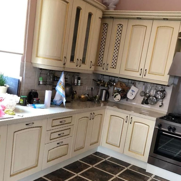 Кремовая кухня от Дом Кваренги