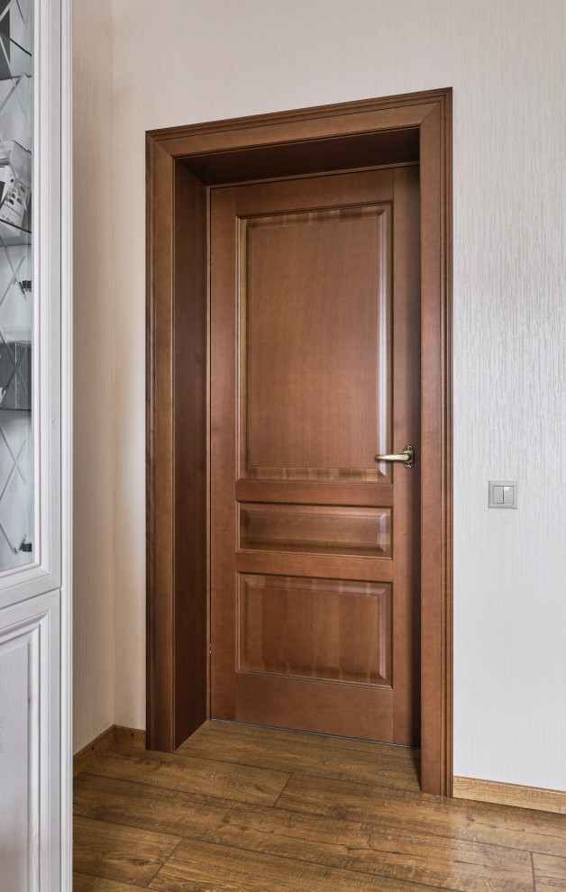 Модели Стимул и Премьер в отделке Ольха Орех