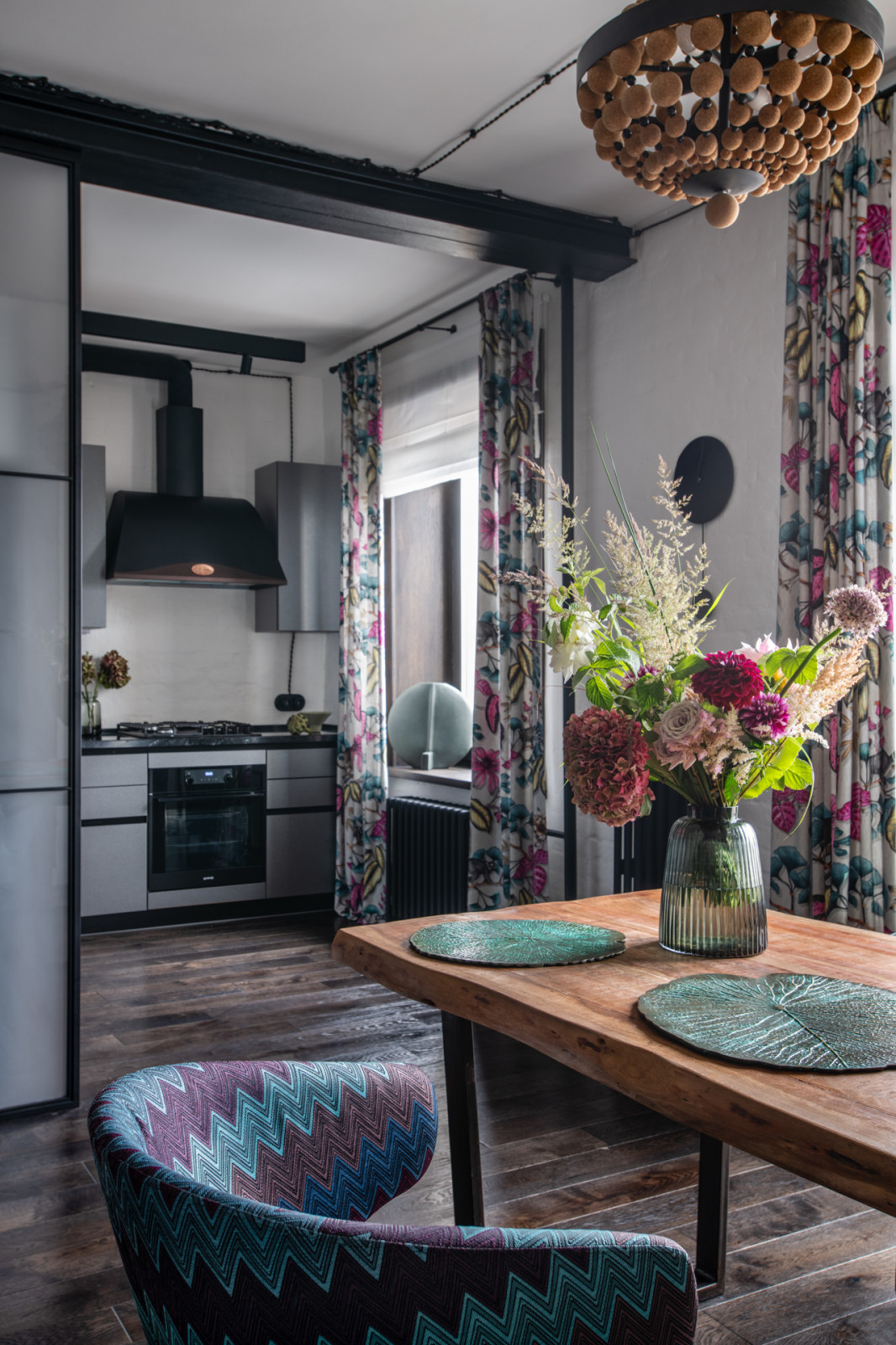 Квартира в центре Москвы в доме 1951 года. Дизайнер проекта - Алина Палагина.