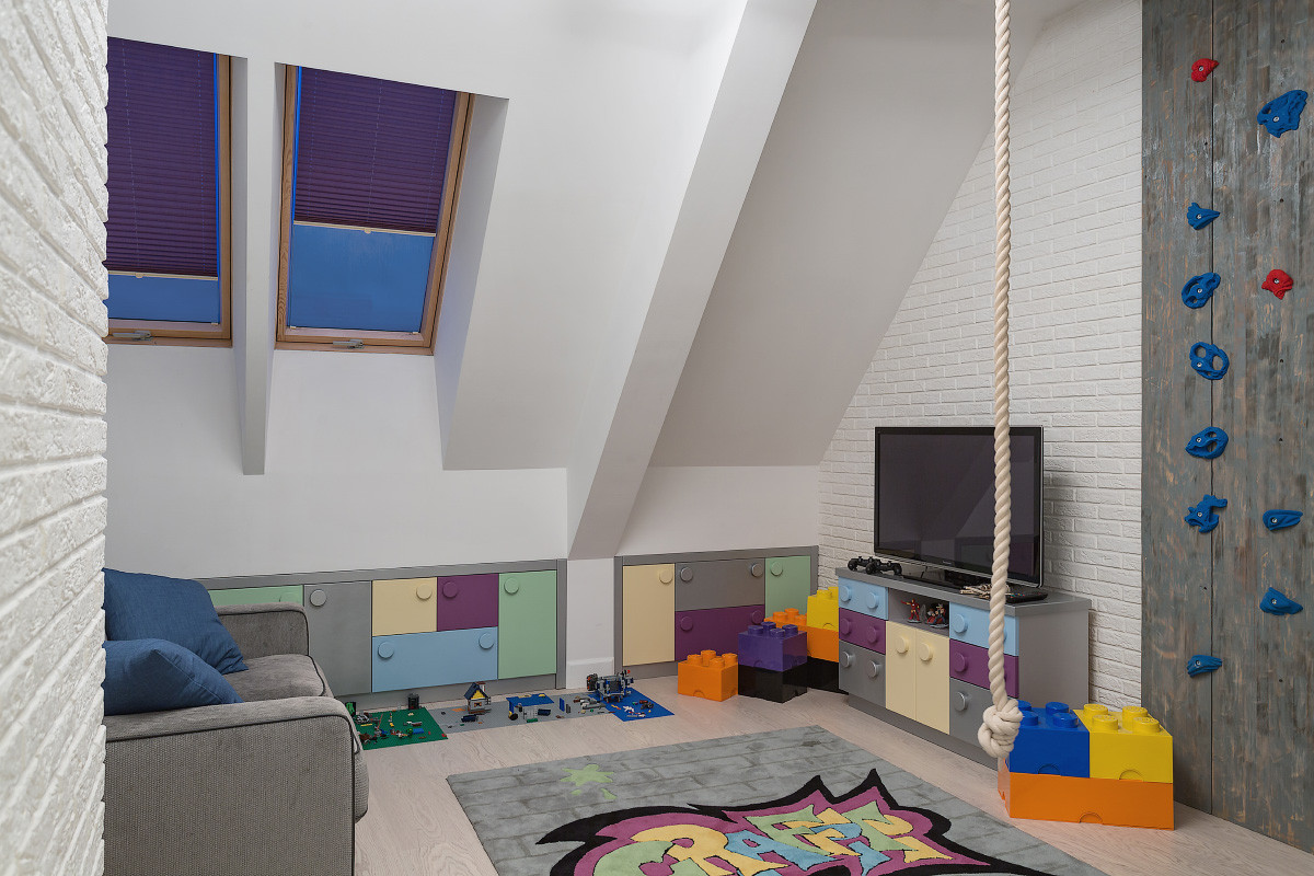 Замечательная двухуровневая квартира с фантастическим детским этажом