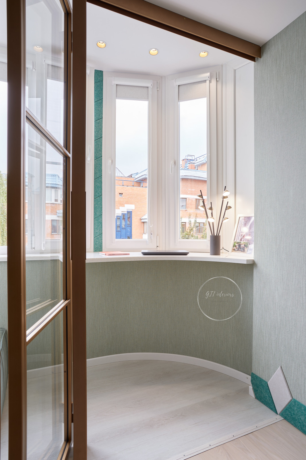 Art Deco + девушка-подросток