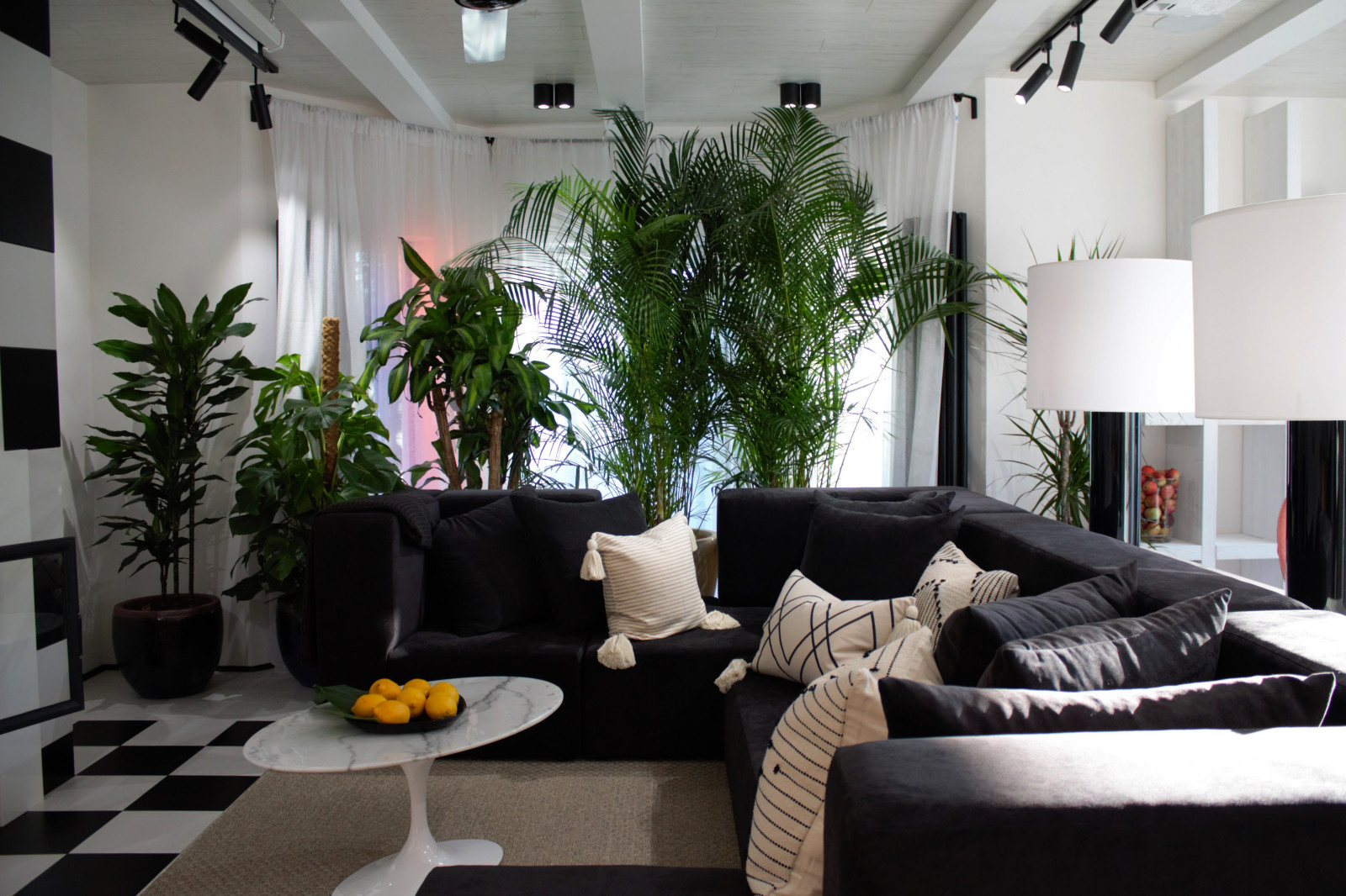 ТВ — ПРОЕКТЫ Дачный ответ от 06.10.2019   «Асимметричная гостиная  »