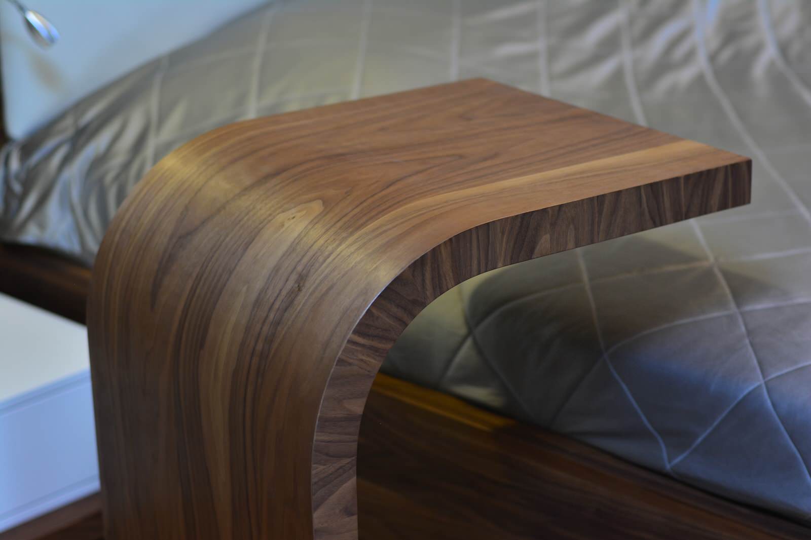 откатной столик, американский орех, масло