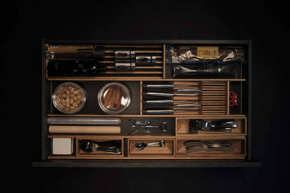 Комплект BLACKWOOD HORIZON на ширину фасада 600