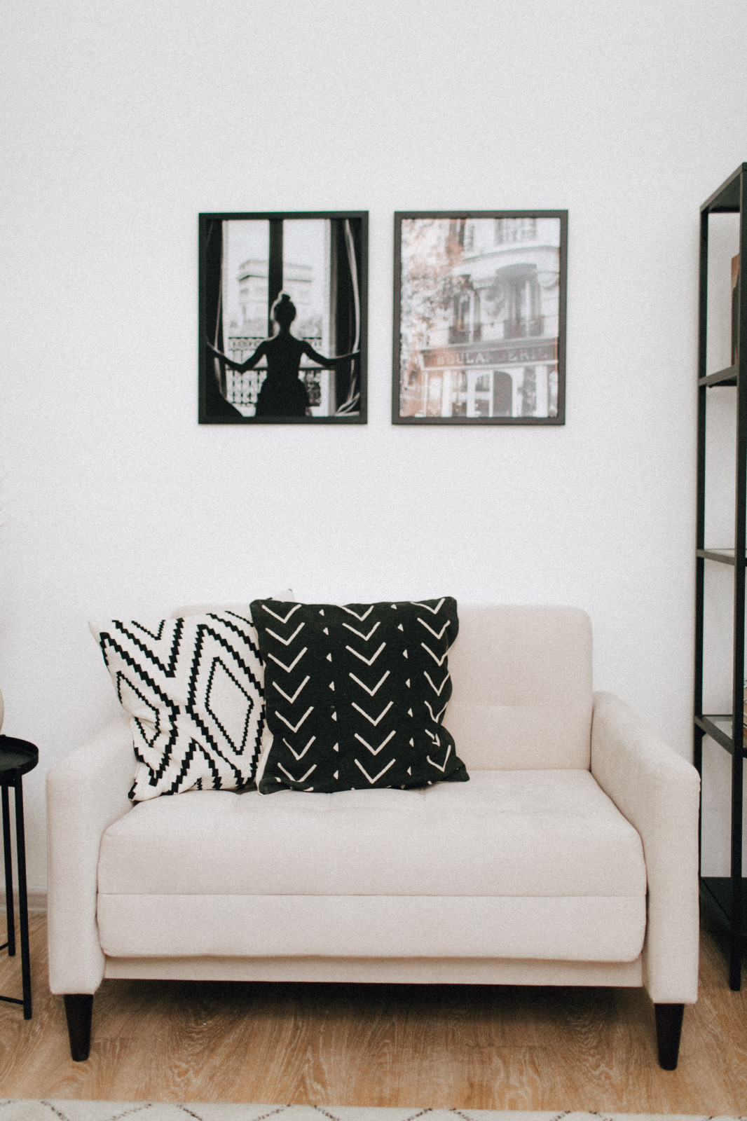 Черно-белая гостиная