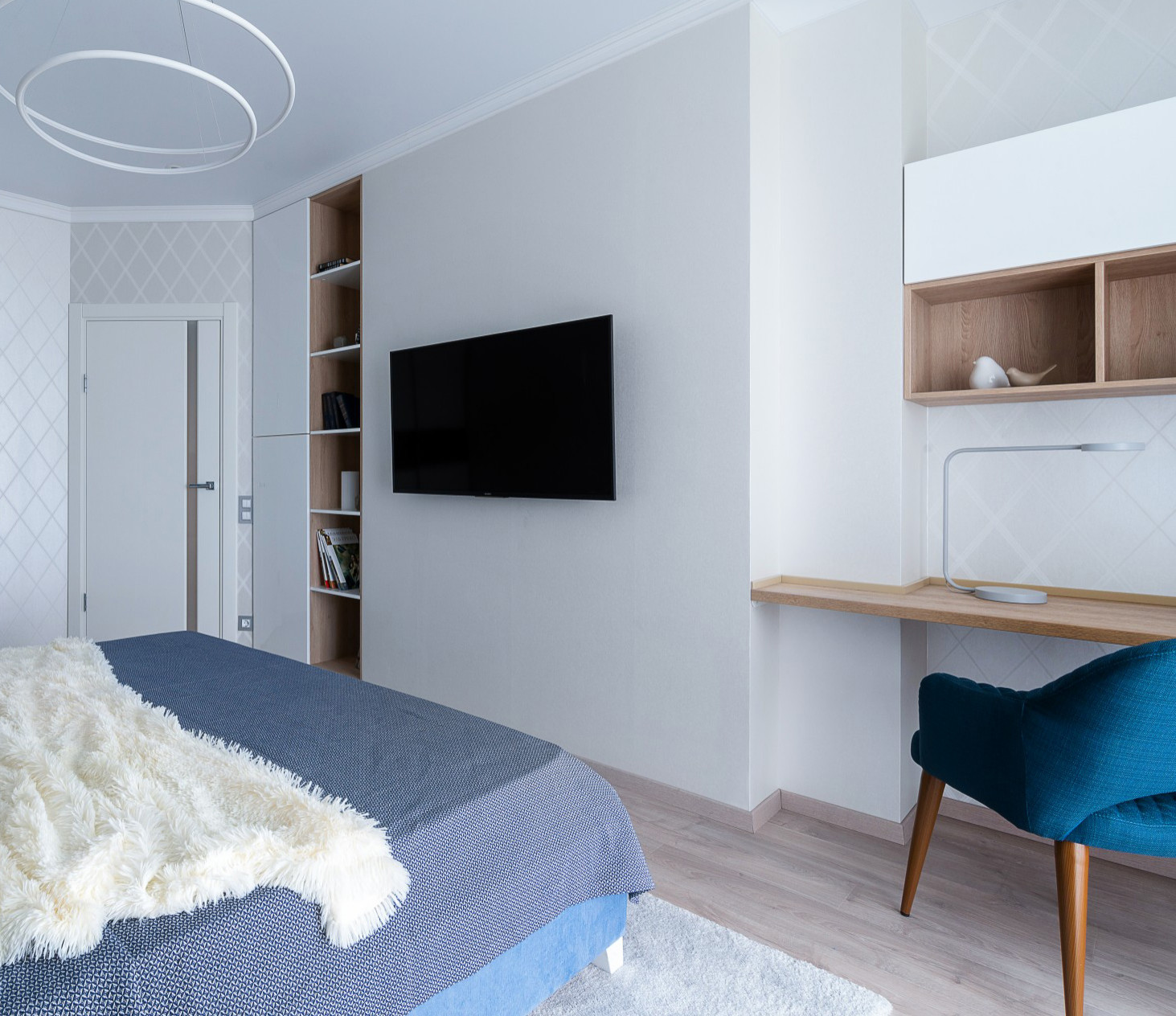 Немного солнца в холодной воде