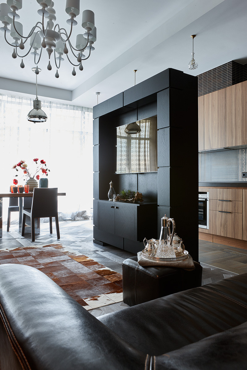 Интересный вариант размещения домашнего кинотеатра в гостиной