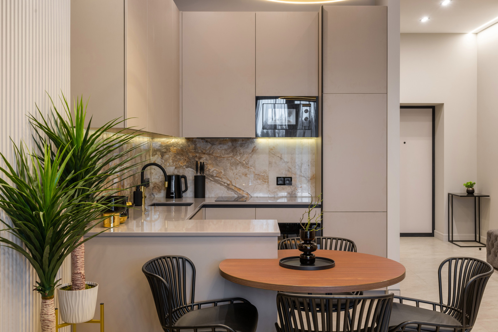 Обложка проекта: Квартира с современным ремонтом в Сочи