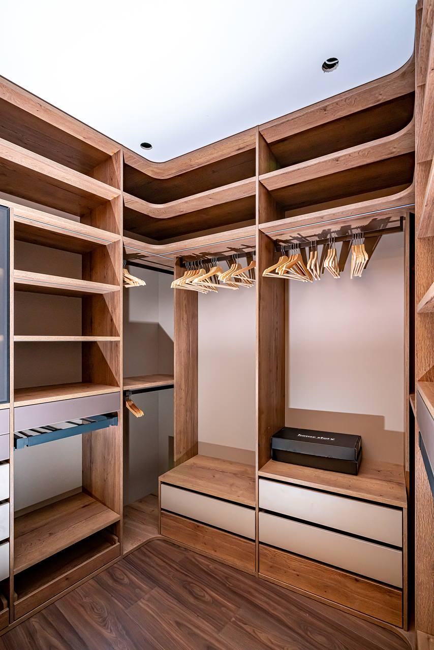 Гардеробные комнаты на Воскресенской набережной