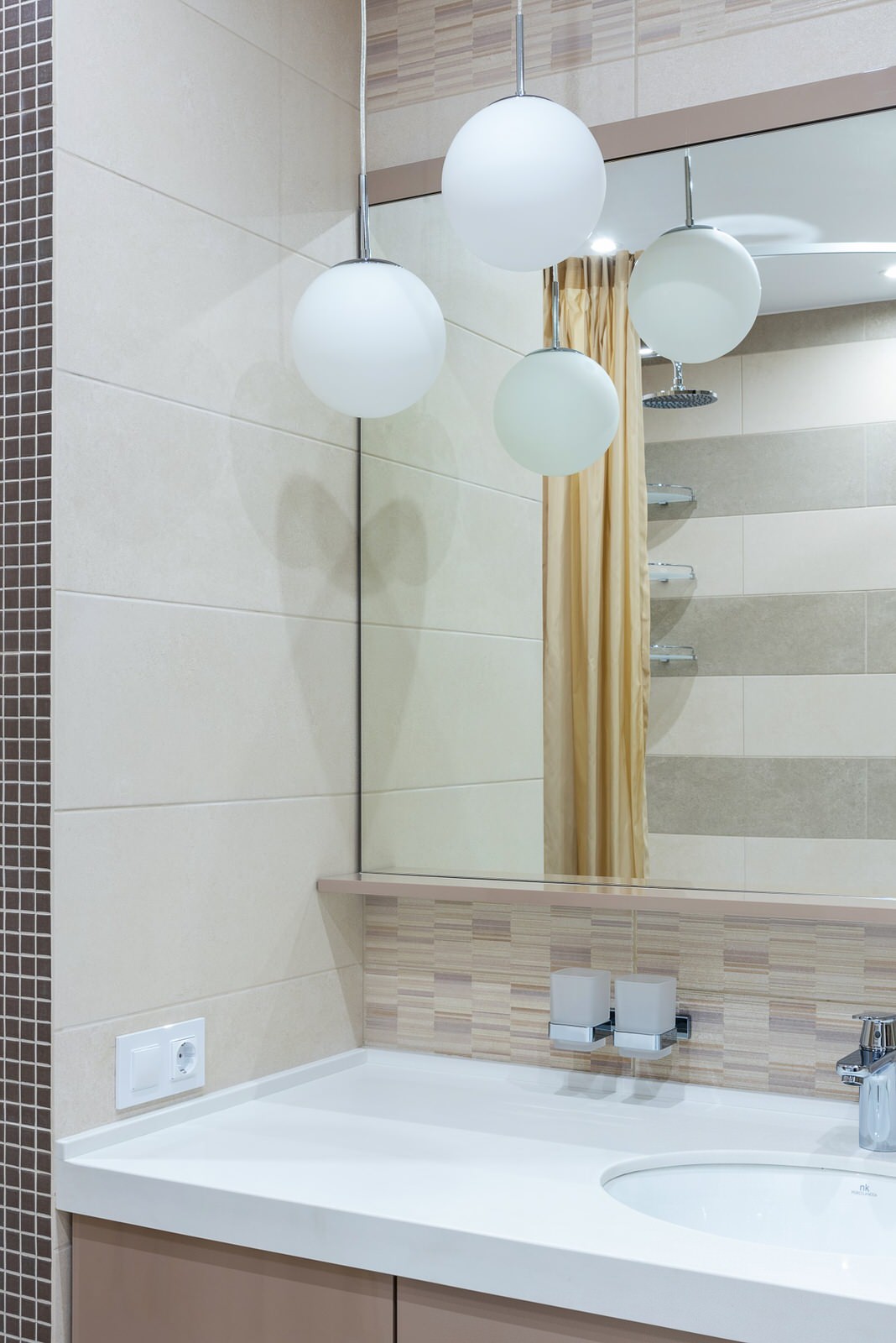 Немного солнца в холодной воде