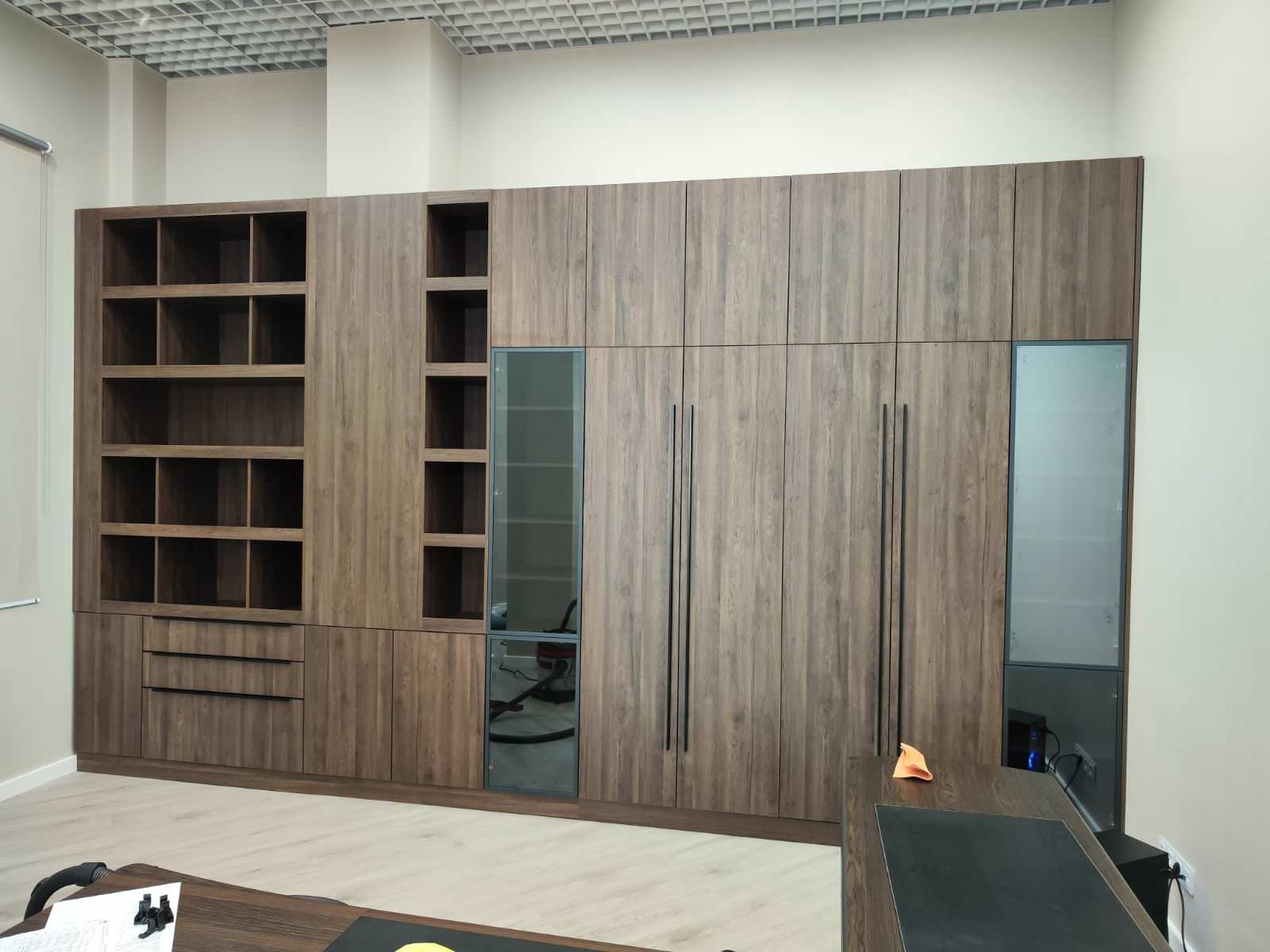 Обложка проекта: Шкаф в кабинет руководителя