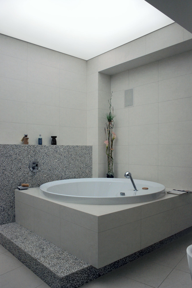 Квартира в современном стиле 180 м2