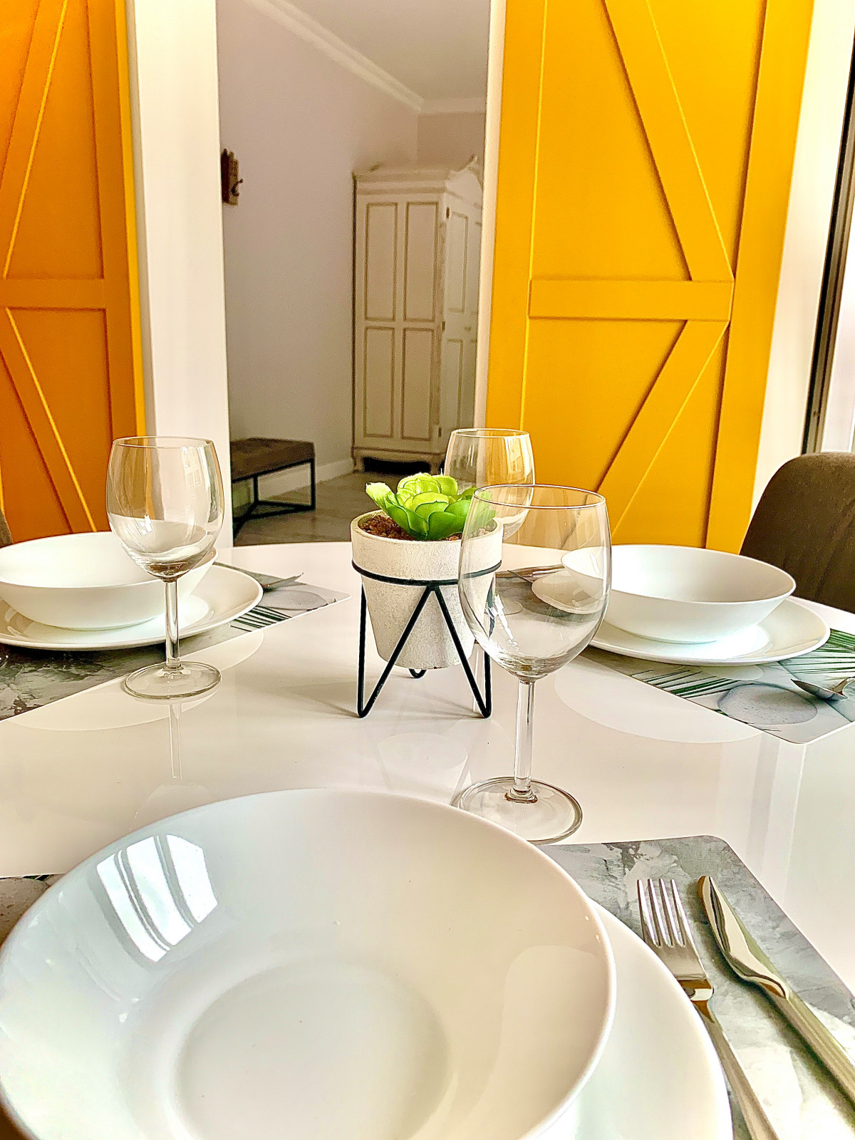 Яркая Квартира в старом Конигсберге