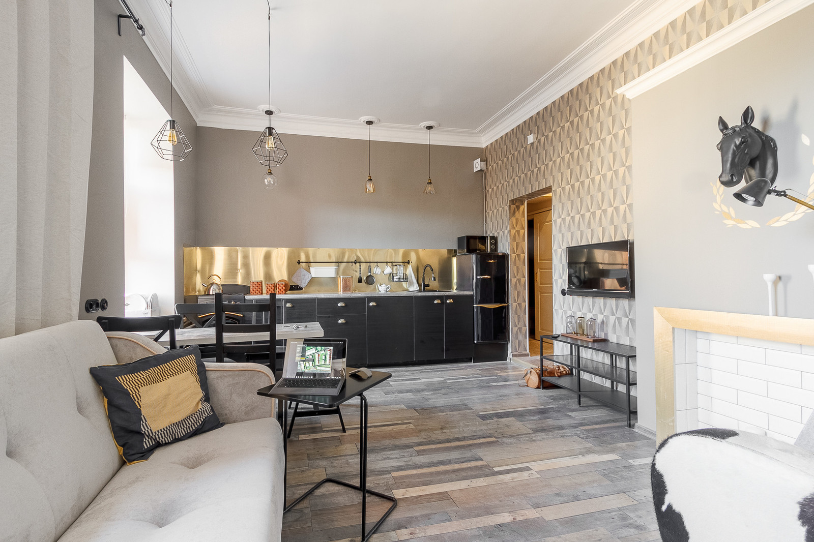 Обложка альбома: перепланировка