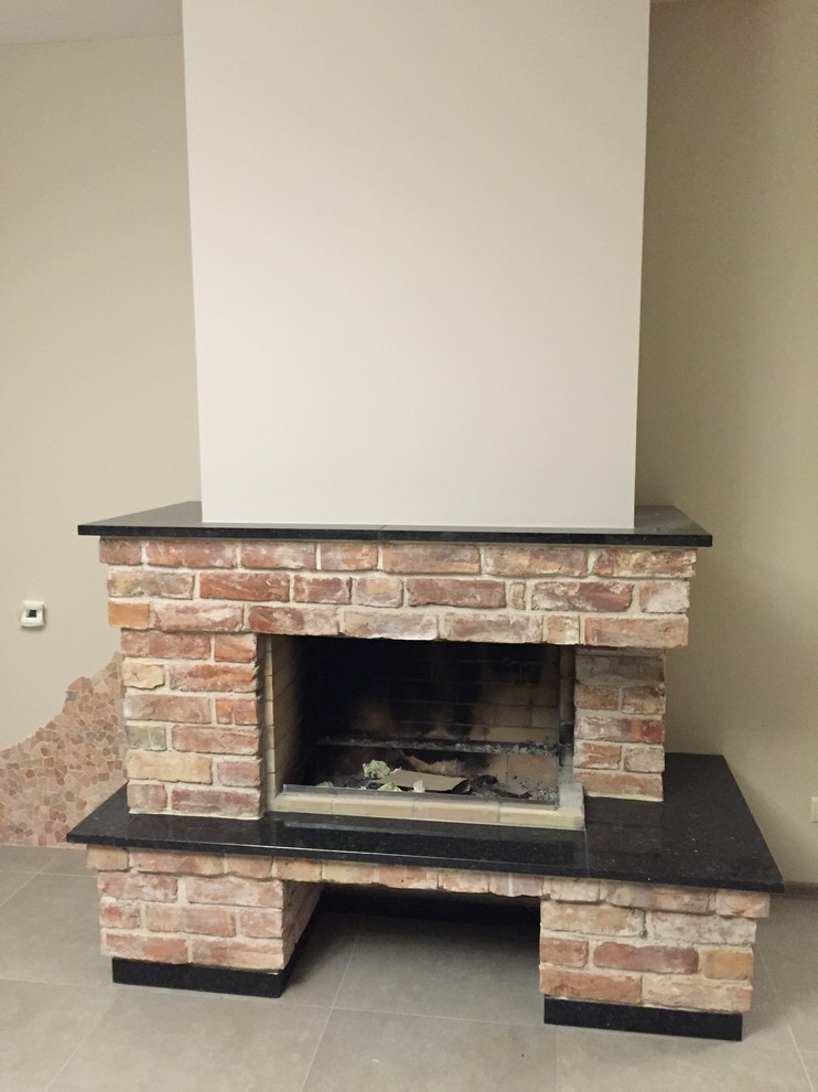 Обложка проекта: Камин из кирпича 19 века