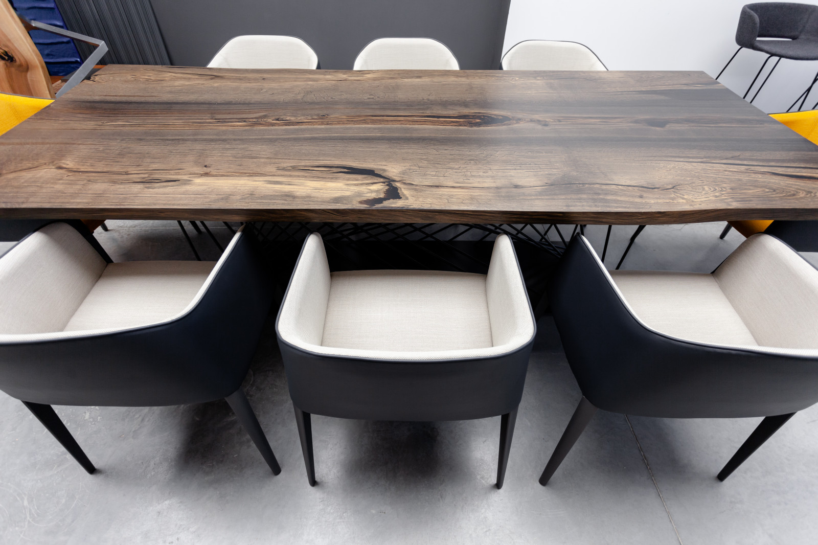 Обложка проекта: Столы для гостиной