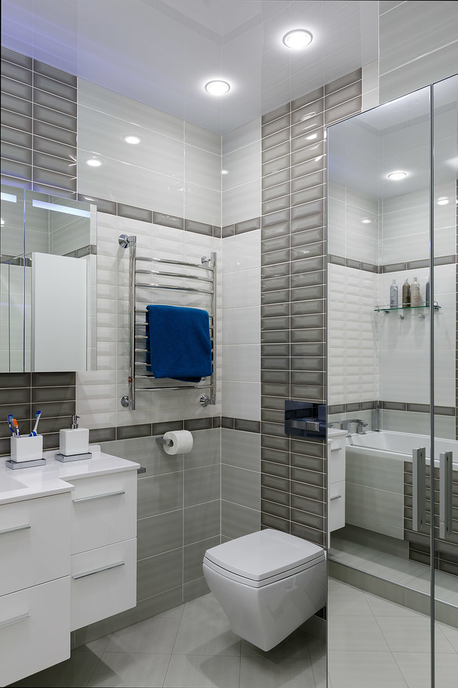 "Вокруг зеркальной колонны"