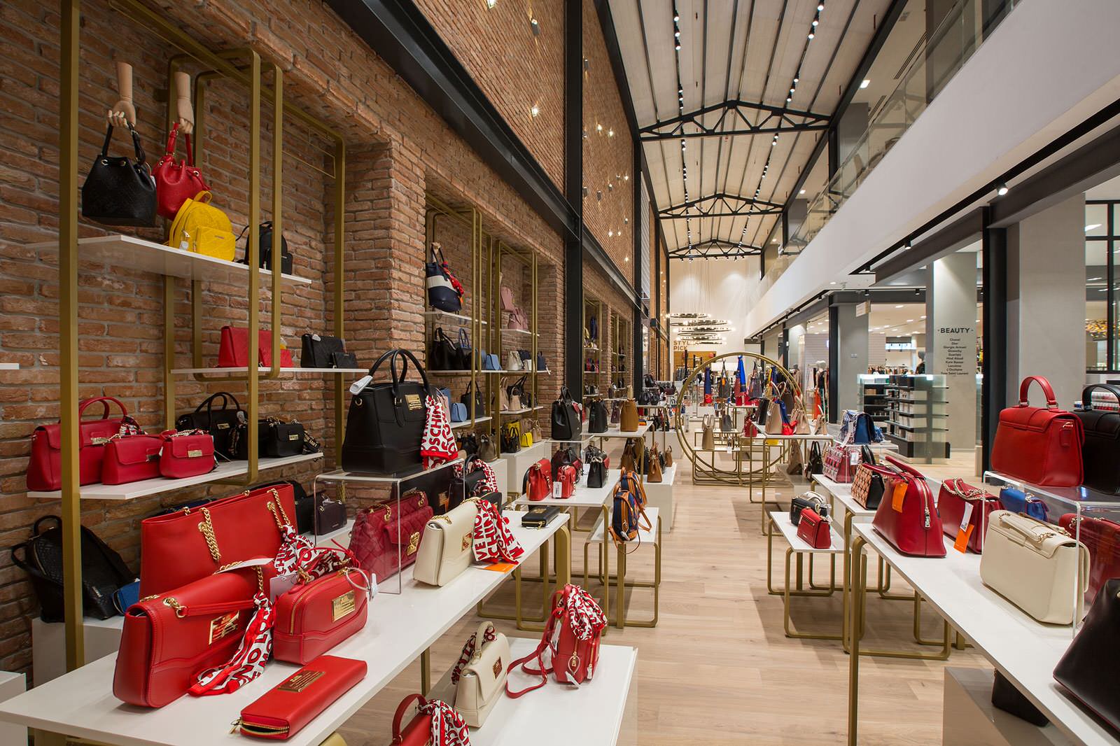 Galeries Lafayette, Дубай