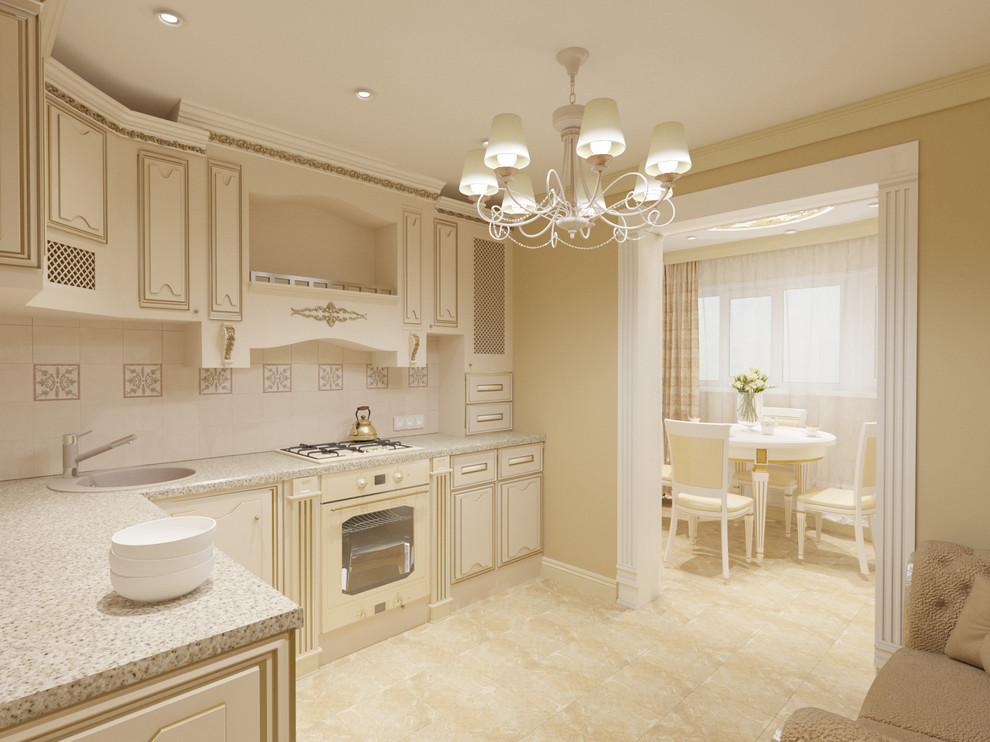 Кухня совмещенная с балконом в классическом стиле