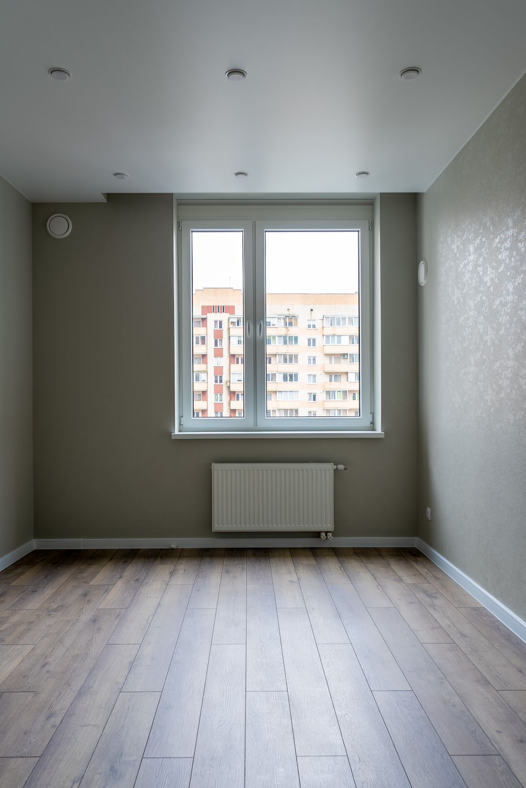 Фирменный ремонт для просторной квартиры на улице Батальной в Калининграде