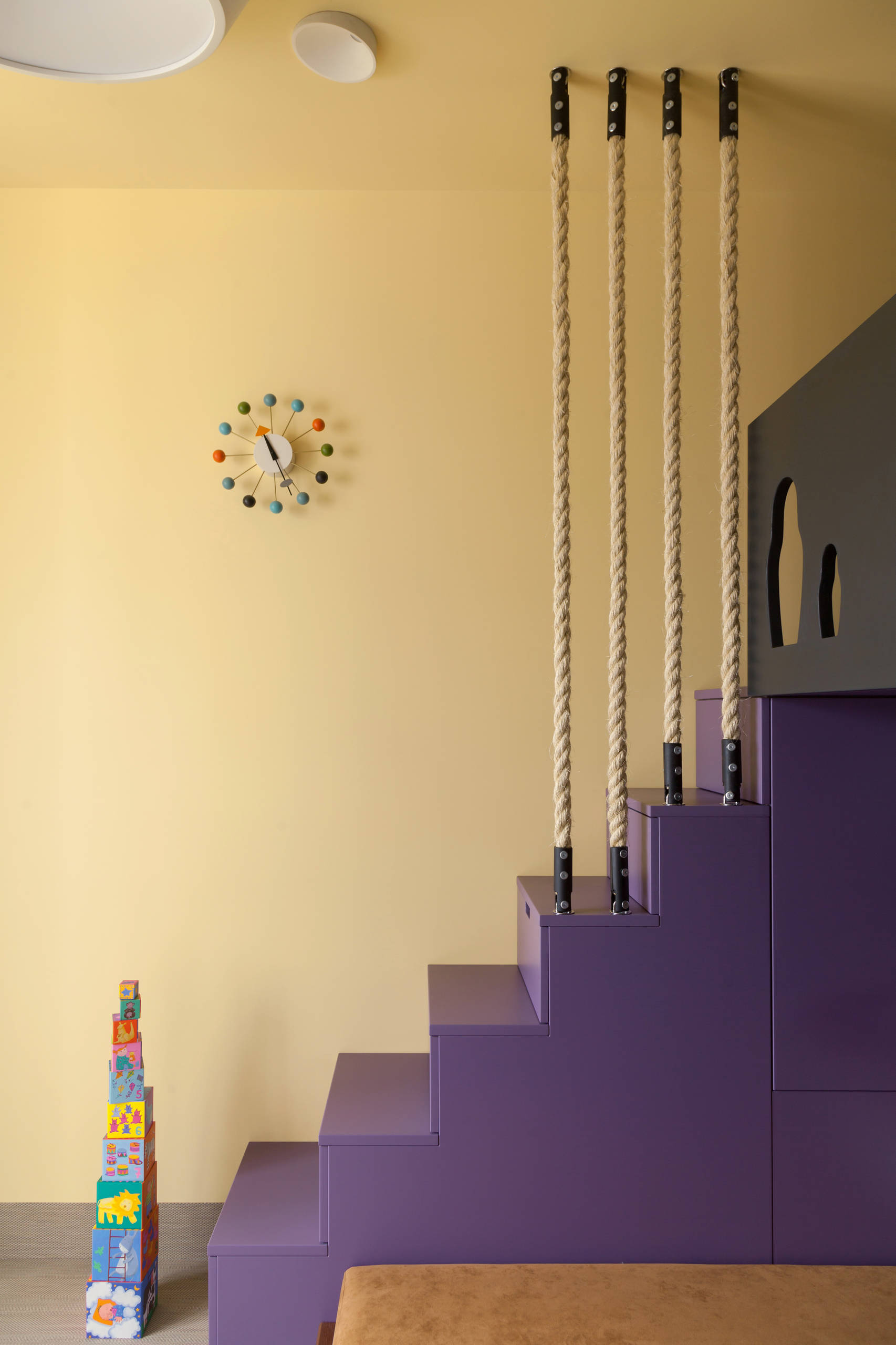 Houzz тур: Ретрофутуризм в бывшей «двушке»