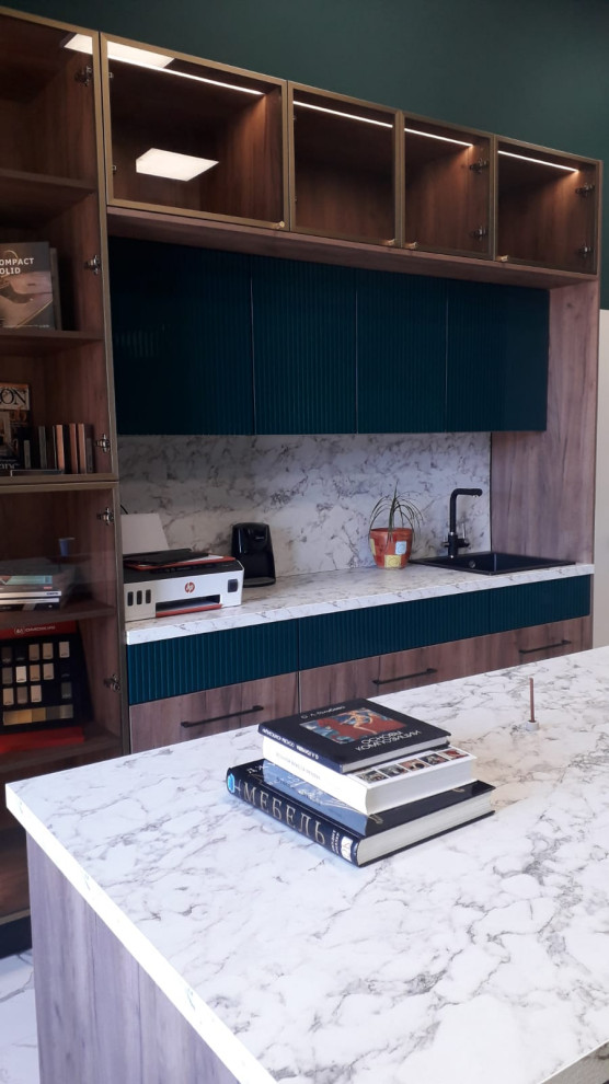 Кухня с окнами на запад