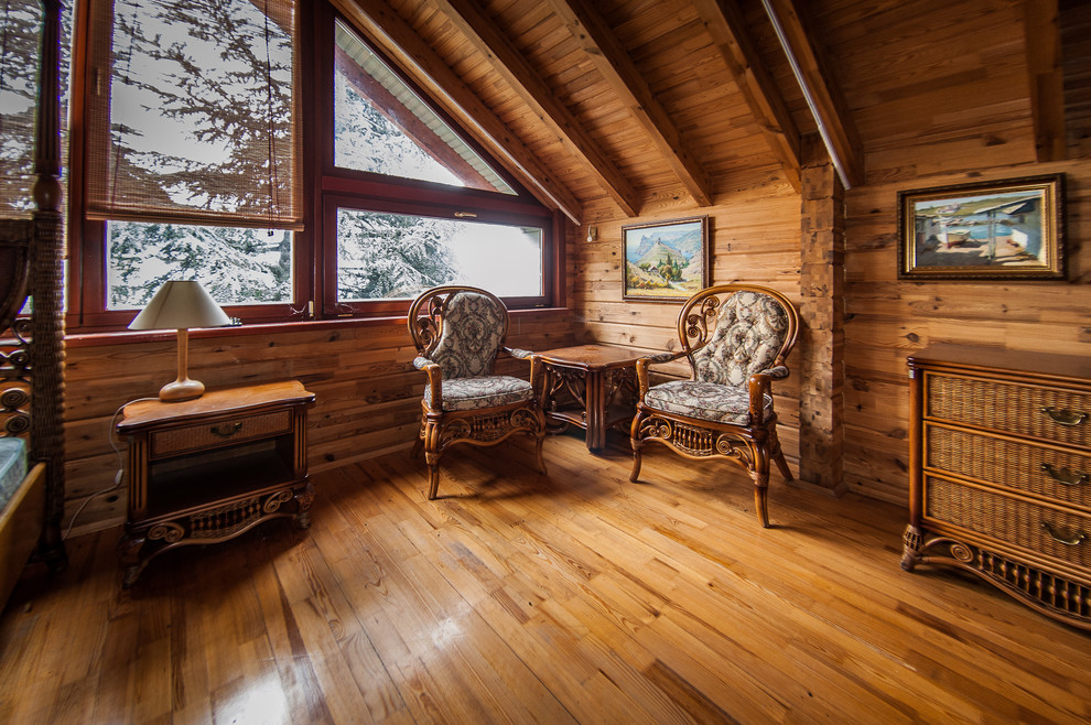 Ripario Hohel Woood House