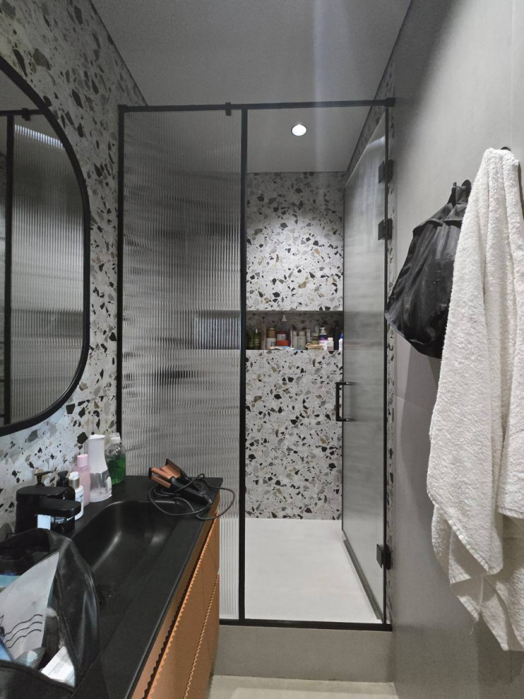 Рифленая перегородка для душевой