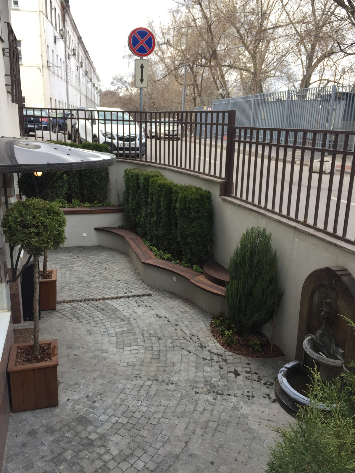 Обложка проекта: Территория около офиса г. Москва