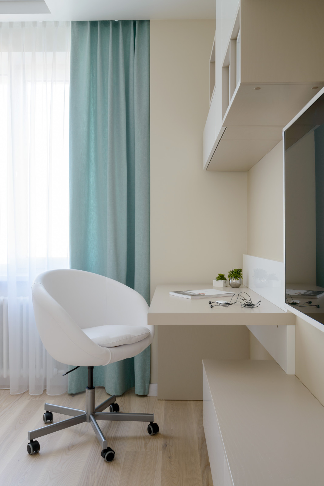 Любовь к белому цвету.