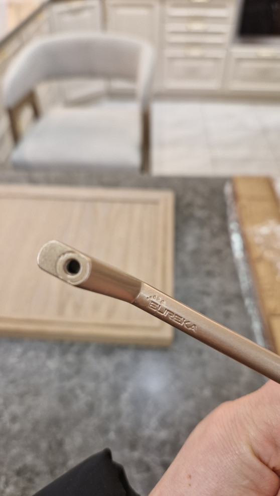 Обложка проекта: фасадные системы  ILIJI  в массиве и шпоне дуба /ясеня