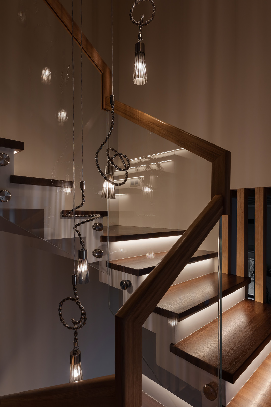 Дом с потайной лестницей