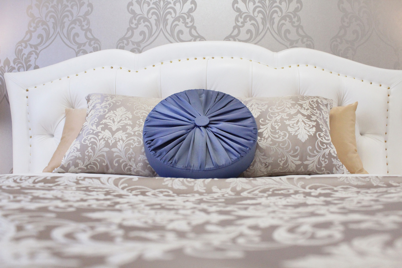 Квартира в классическом стиле с элементами ар-деко