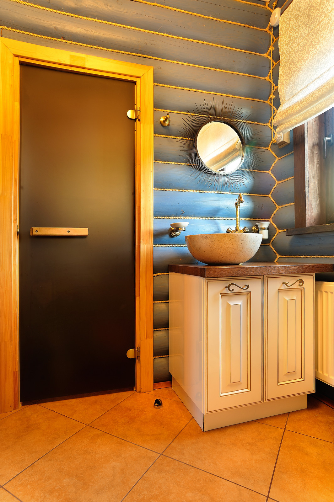 Бревенчатый дом для гостей