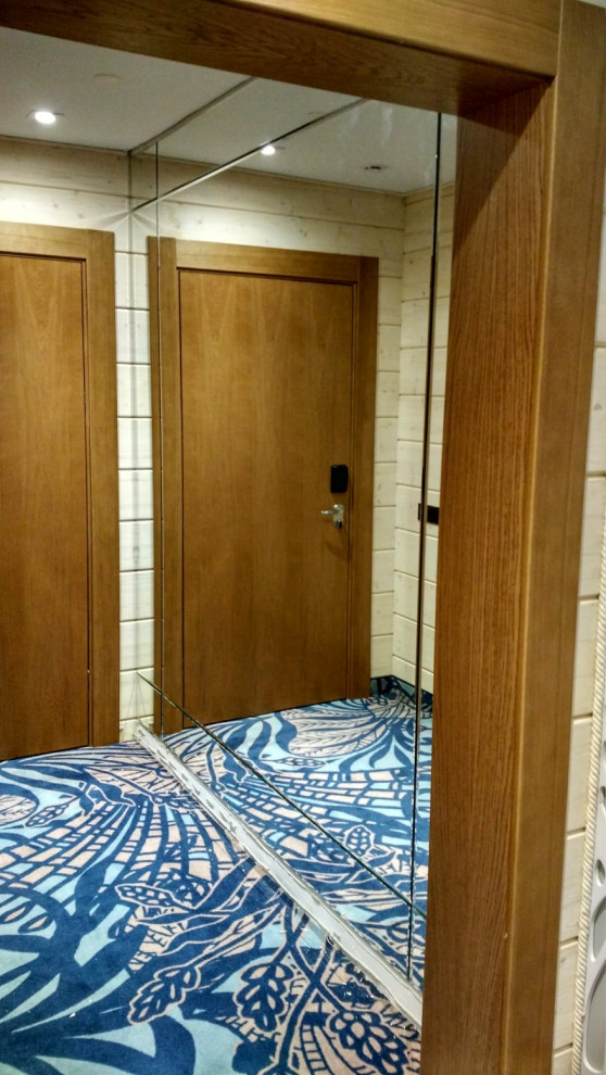 Зеркальное панно