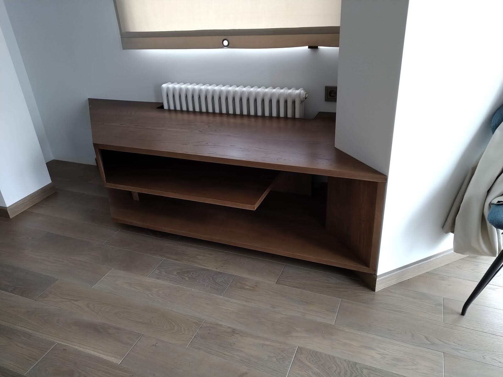 Тумба для телевизора и музыкальной техники