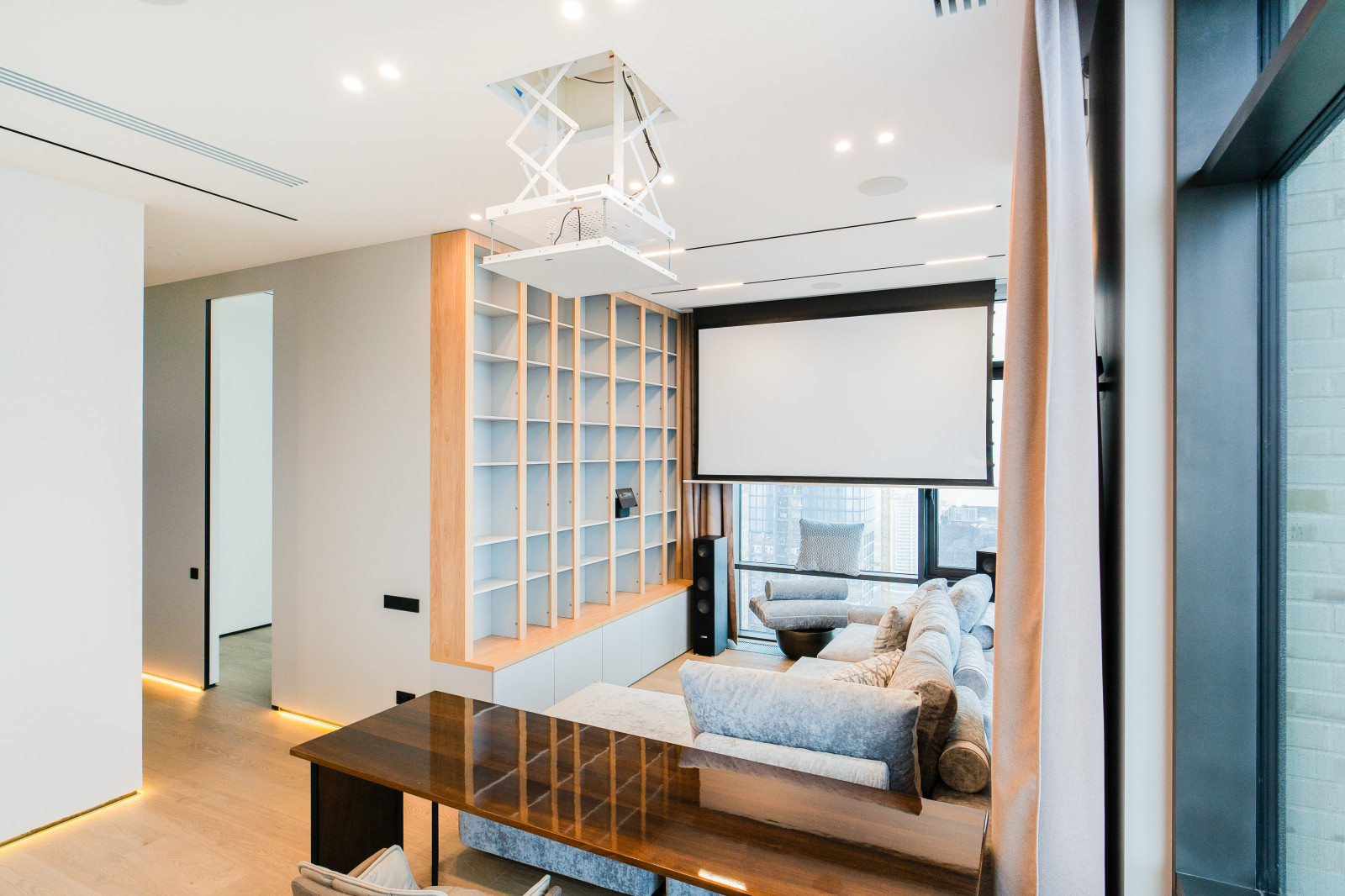 Умная квартира для компании MOIO